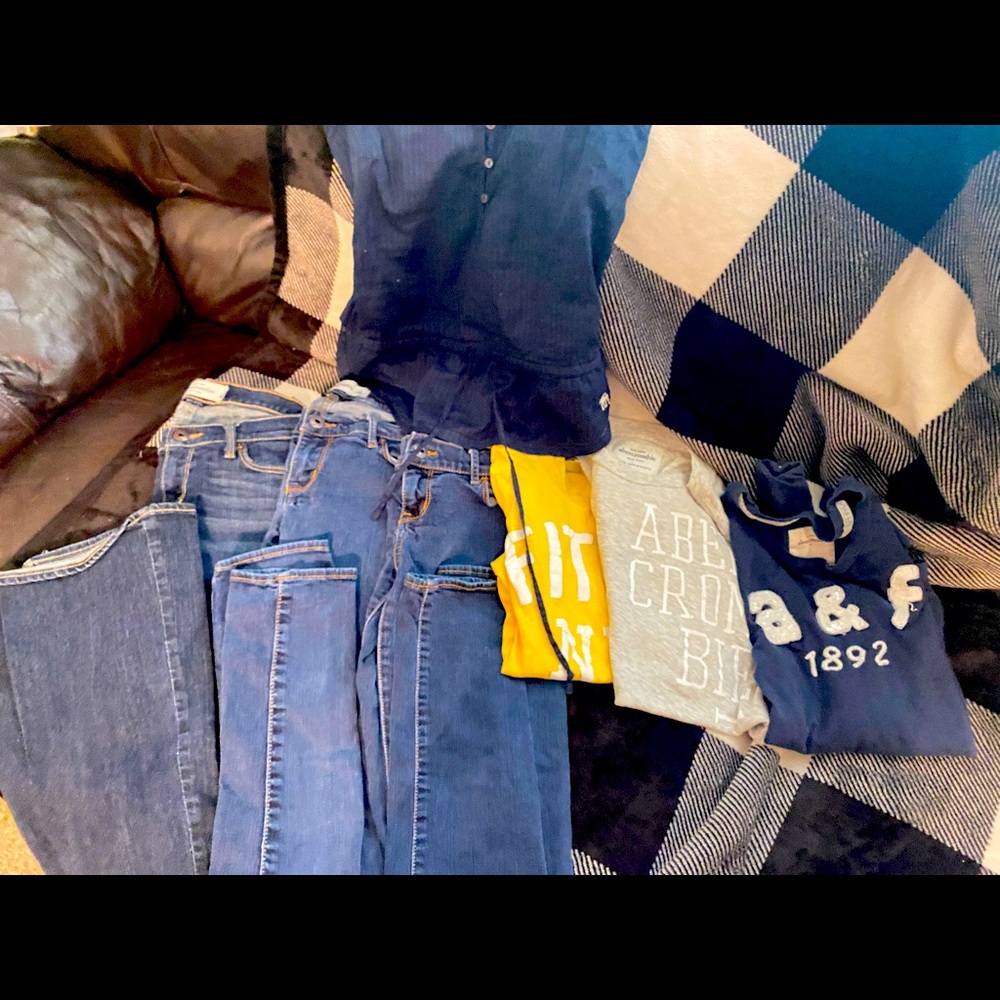Abercrombie and Fitch 7 Piece a Bundle